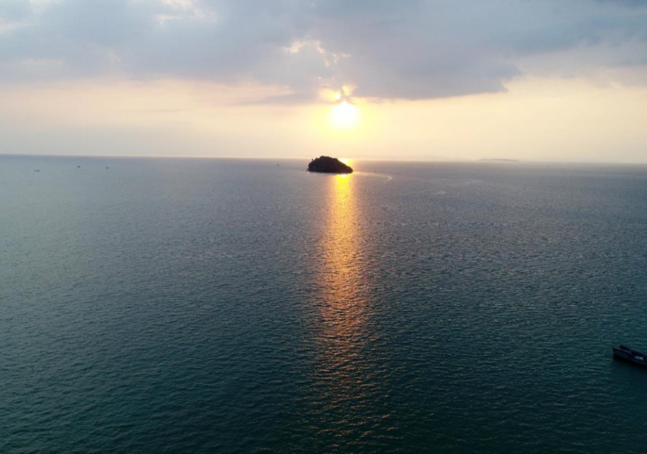 Naia Resort Sihanoukville Dış mekan fotoğraf
